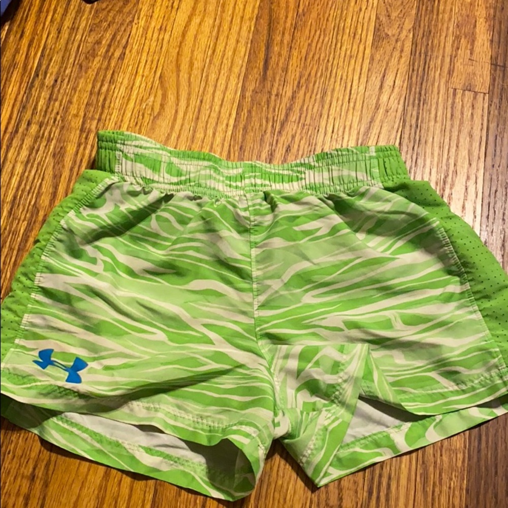 I’m selling some Under Armour shorts.